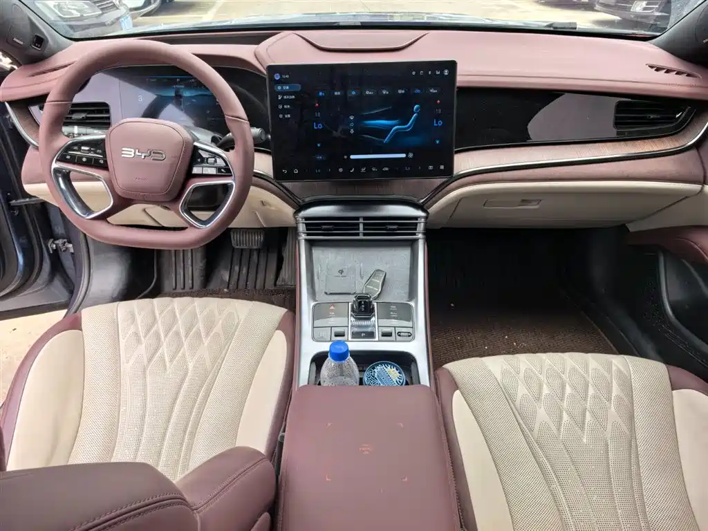 BYD Seal 2023 DM-i 1.5T 121km Flagship фото 12