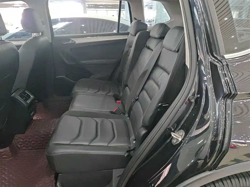 Volkswagen Tiguan L 2020 330TSI Auto 2WD Panorama Comfort China VI фото 13