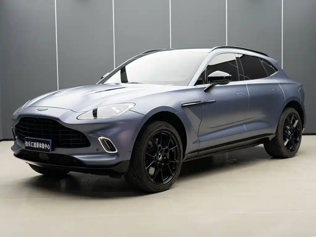 Aston Martin DBX