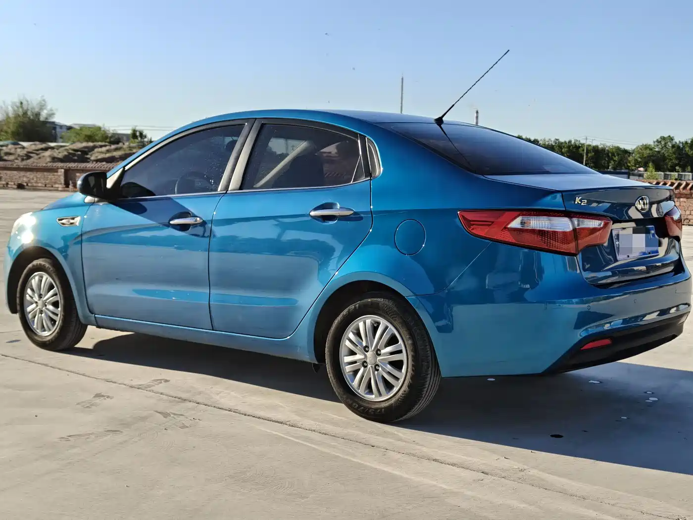 Kia K2 2012 Sedan 1.4L AT GLS Commemorative Edition фото 7