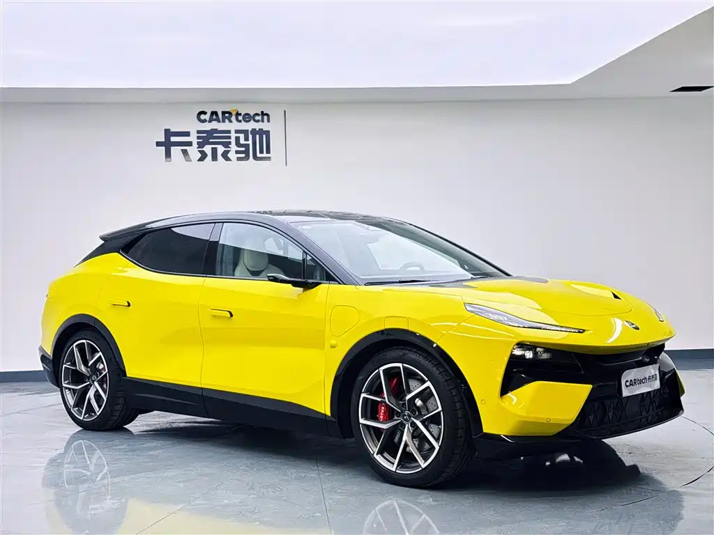 LOTUS SPORTS CAR EMEYA FLOWERS