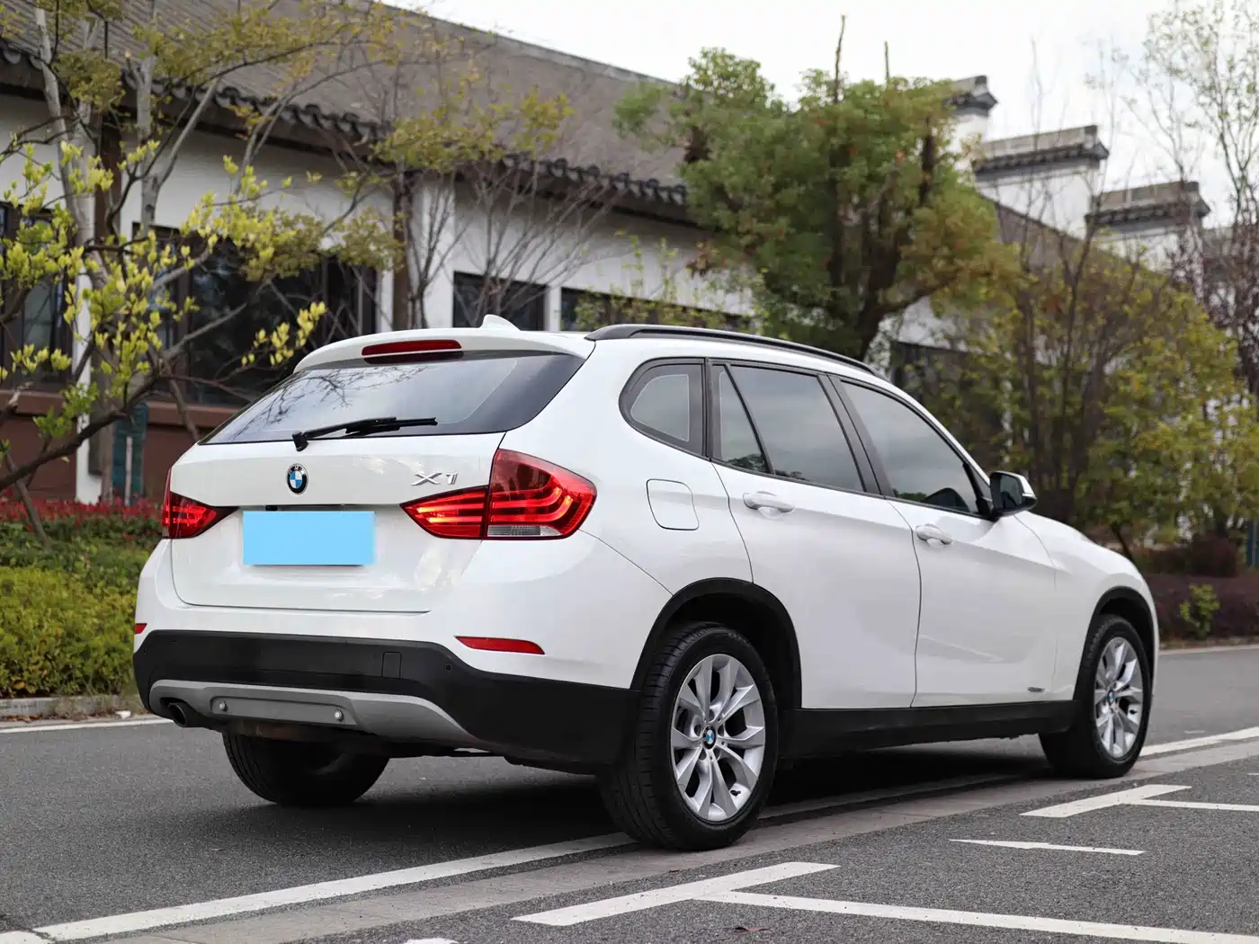 BMW X1 (Import) 2012 sDrive18i Luxury фото 6