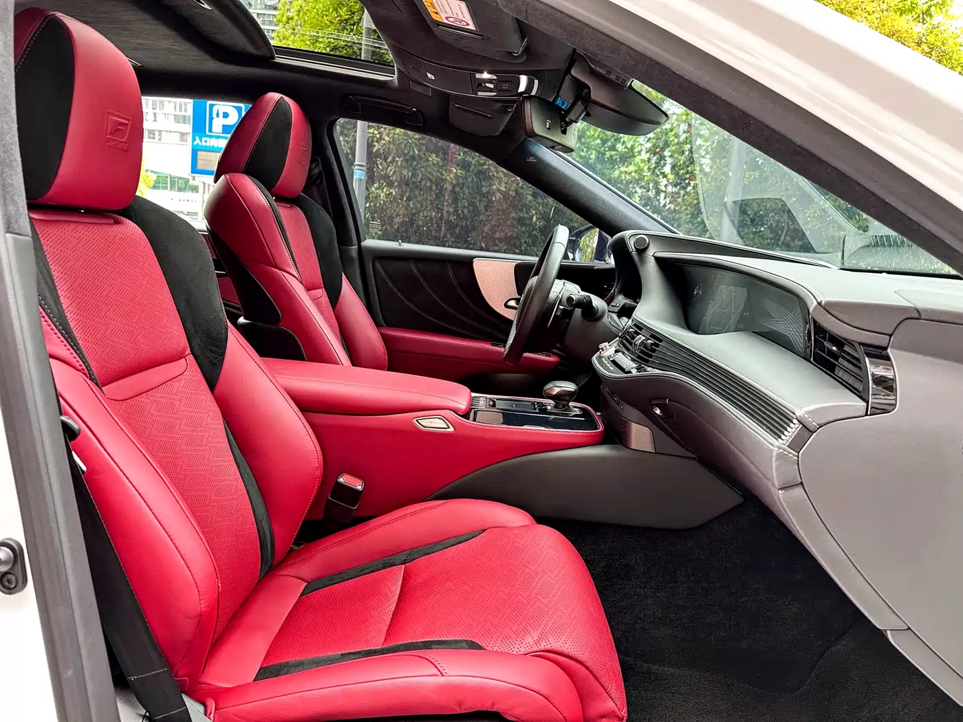 Lexus LS 2020 500h F SPORT (China VI) фото 16