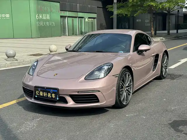 PORSCHE 718