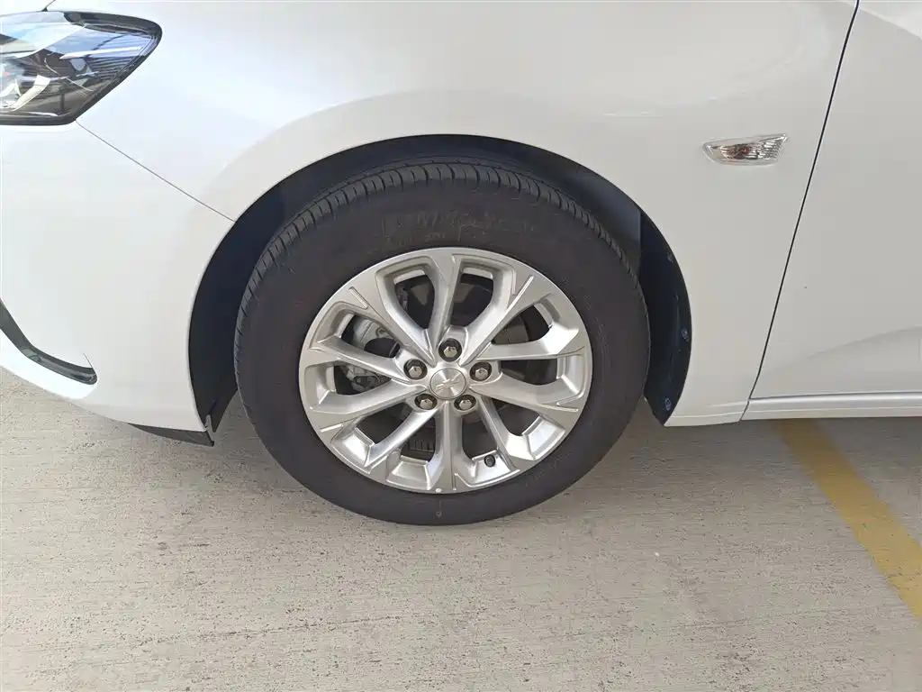 Chevrolet Monza 2024 1.5L Dual-Clutch Enjoyment Edition фото 23
