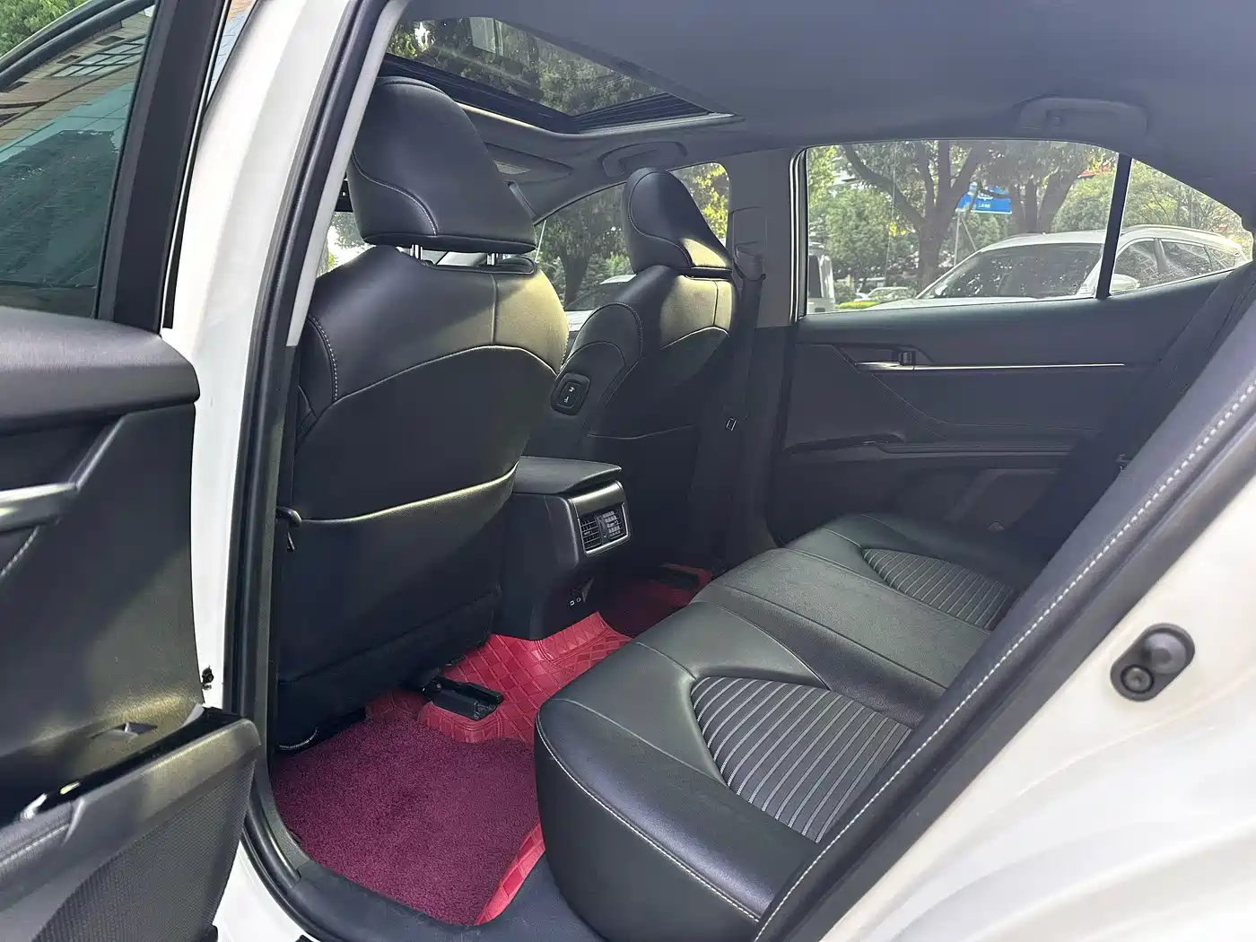 Toyota Camry 2023 2.0S Knight Edition фото 6