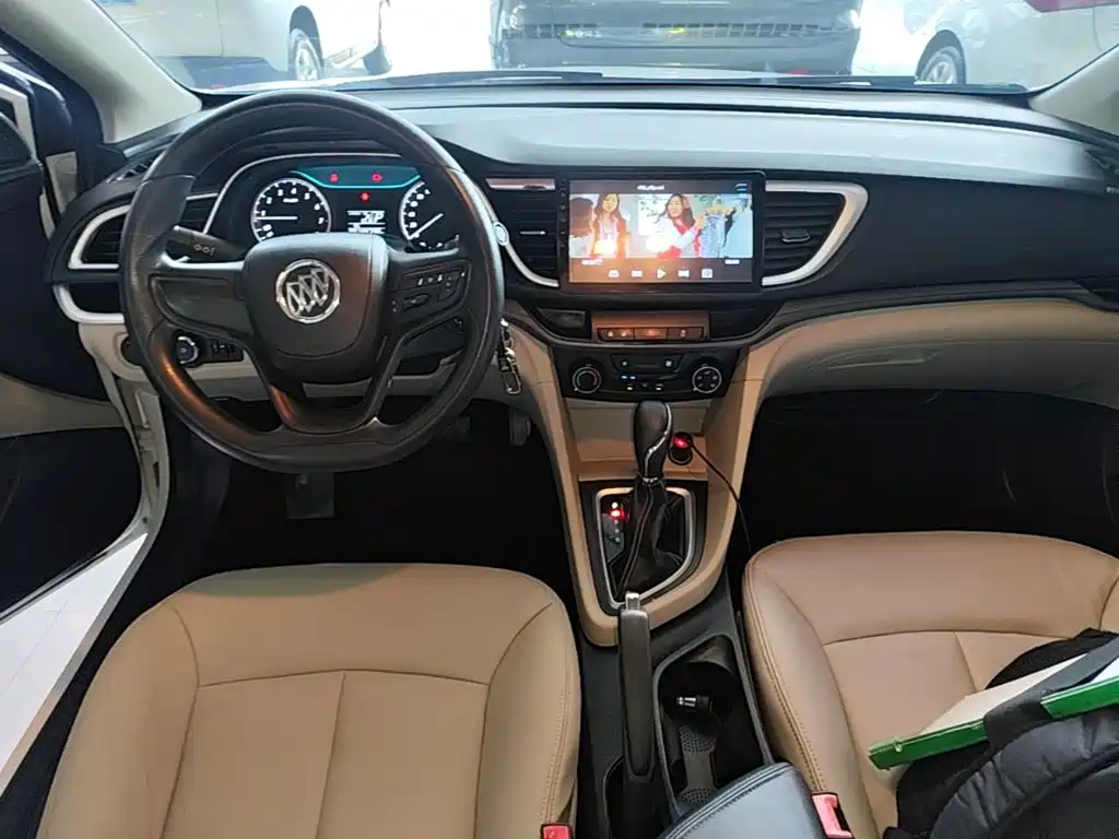 Фото 10 - Buick Excelle