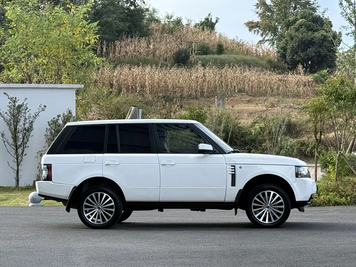 Land Rover Range Rover 2013 2012 5.0 NA V8