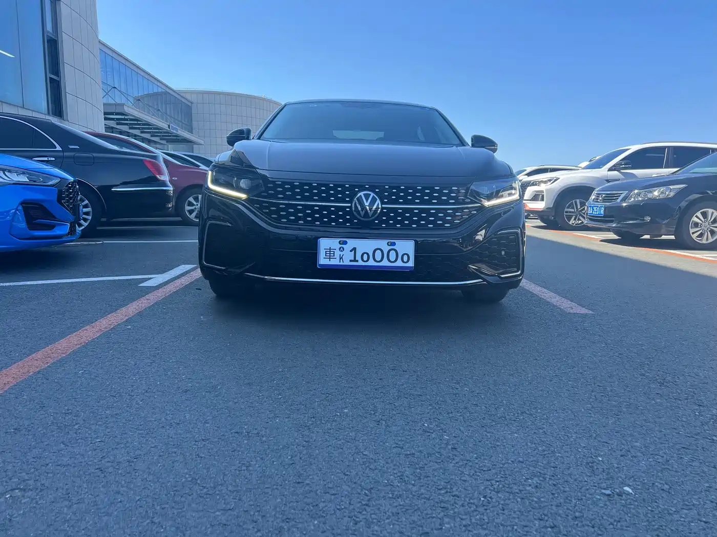 Фото 2 - Volkswagen Passat