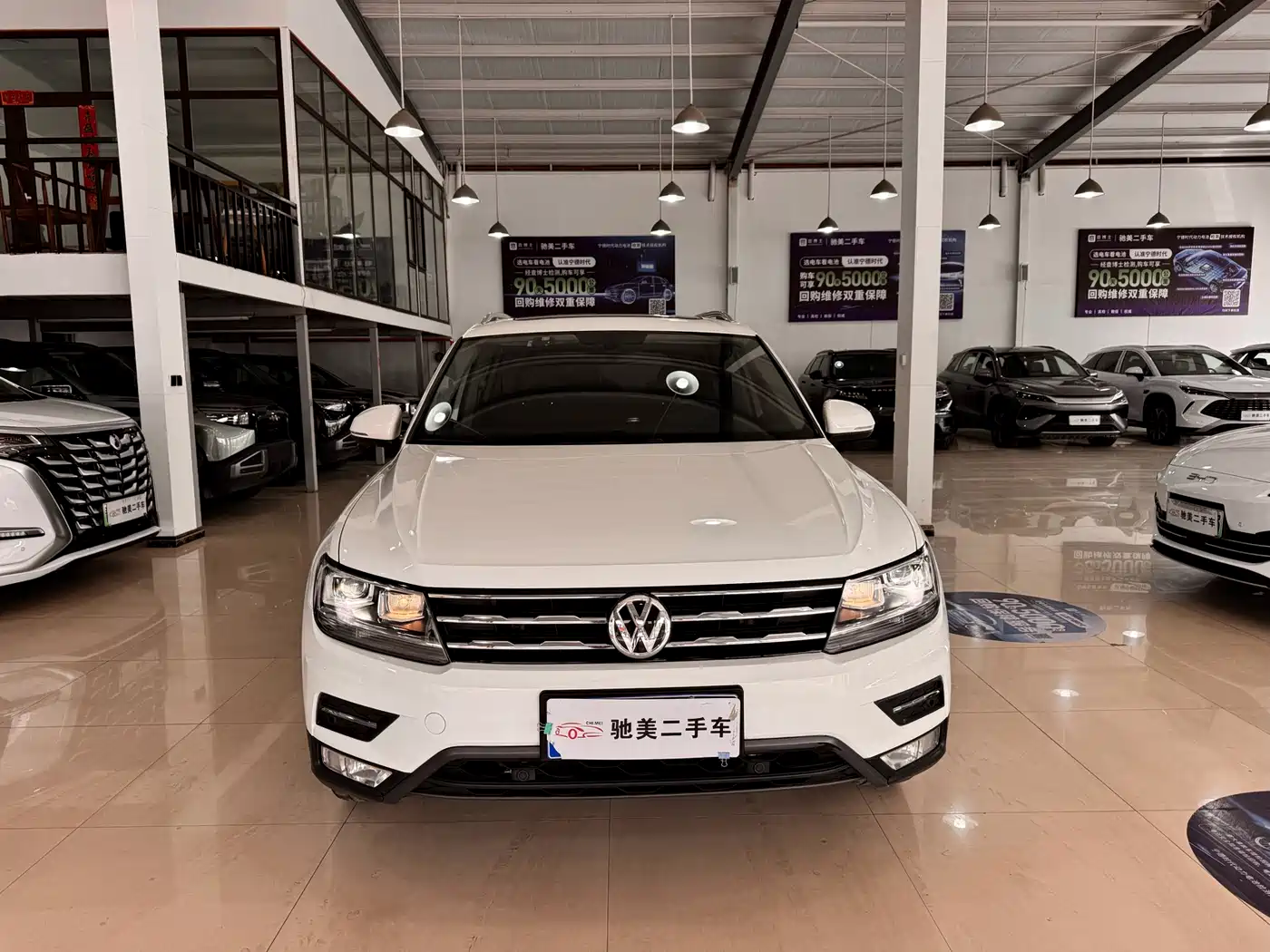 Volkswagen Tiguan L 2019 330TSI Automatic 2WD Smart Luxury Edition China VI фото 2
