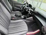 صورة 14 - Peugeot 2008