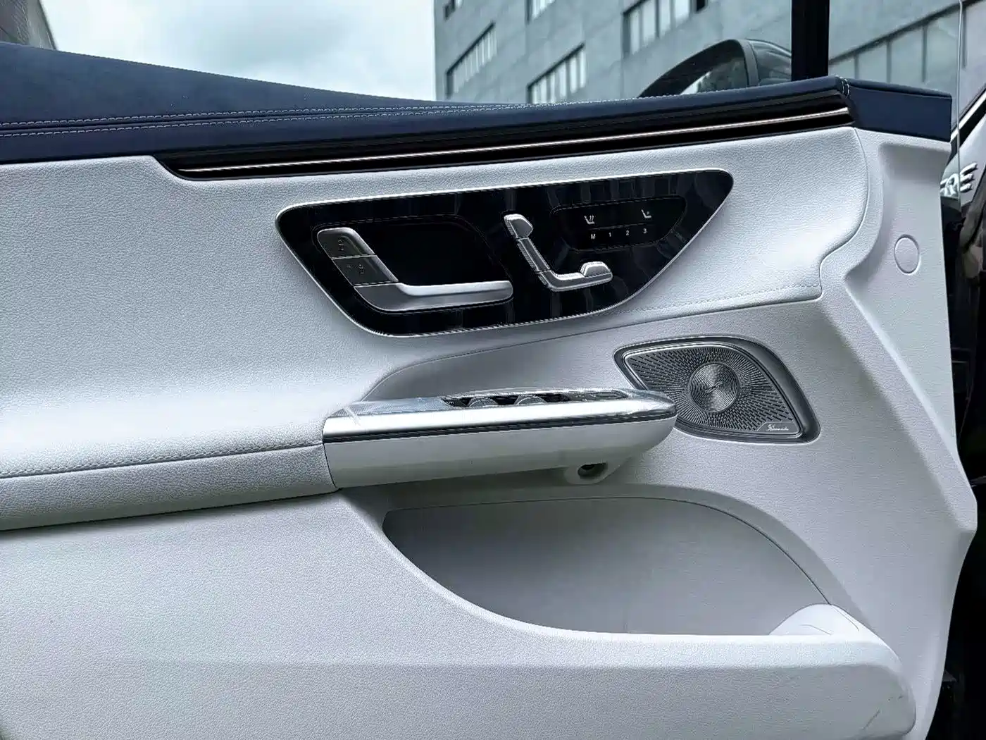 Mercedes-Benz EQE 2025 2025 500 4MATIC Pioneer