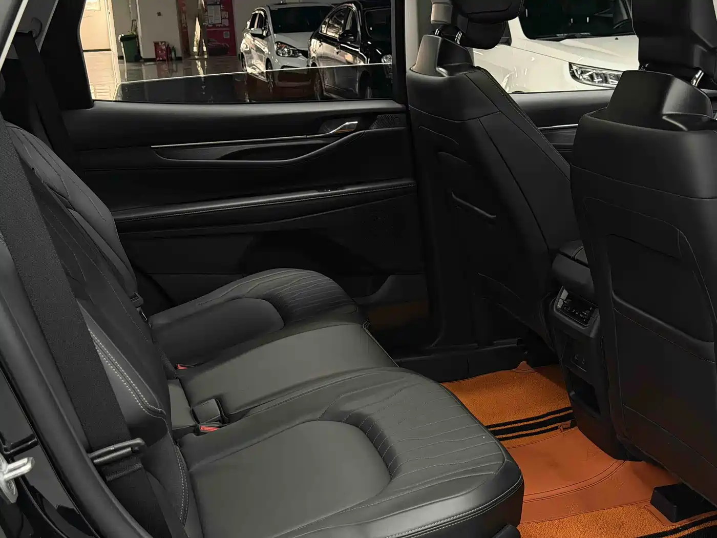 Ford Edge 2025 Edge L 2.0T EcoBoost AWD 7-seater Fashion фото 12