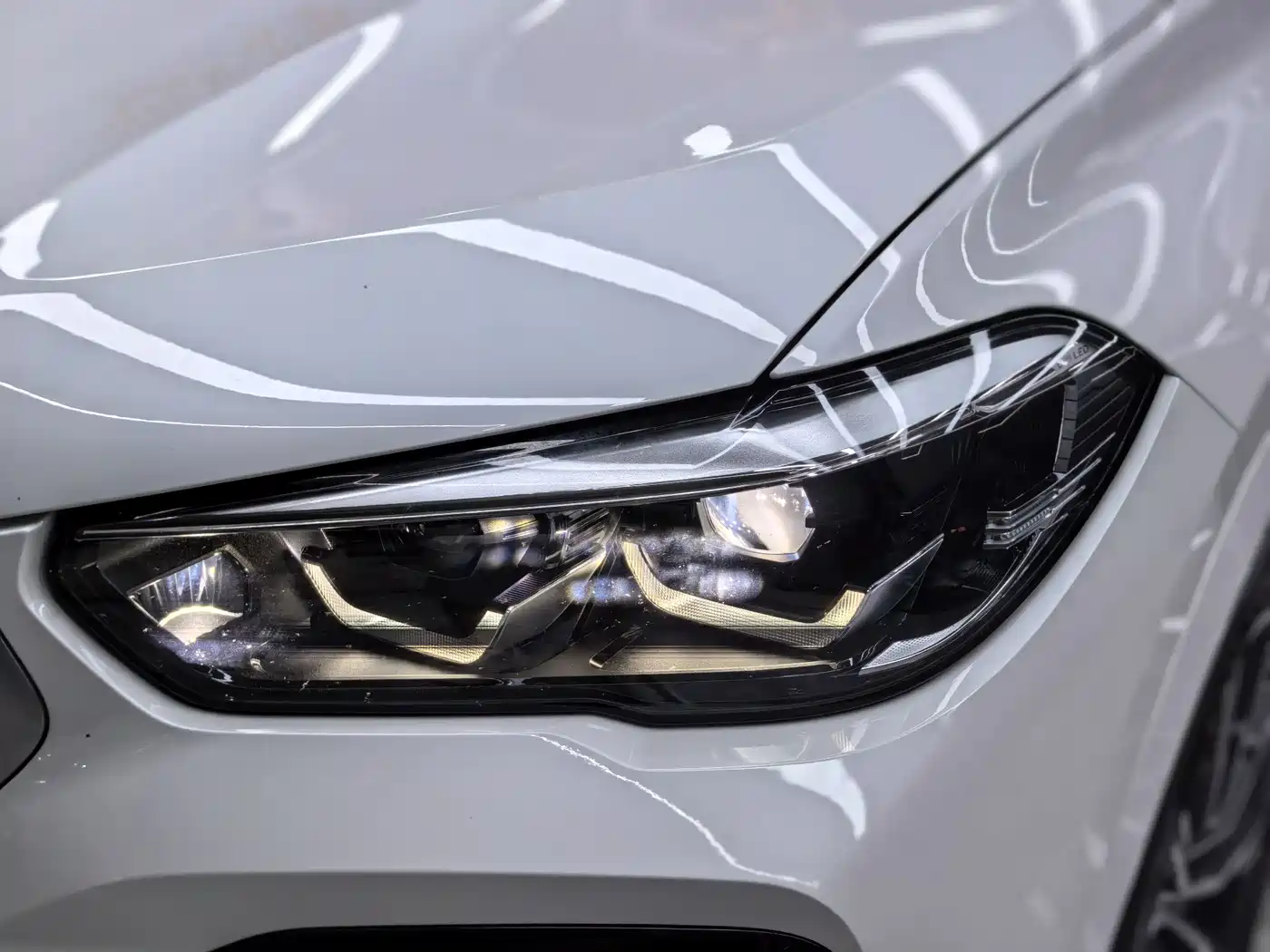 BMW X6 2021 xDrive30i M Sport Package фото 32