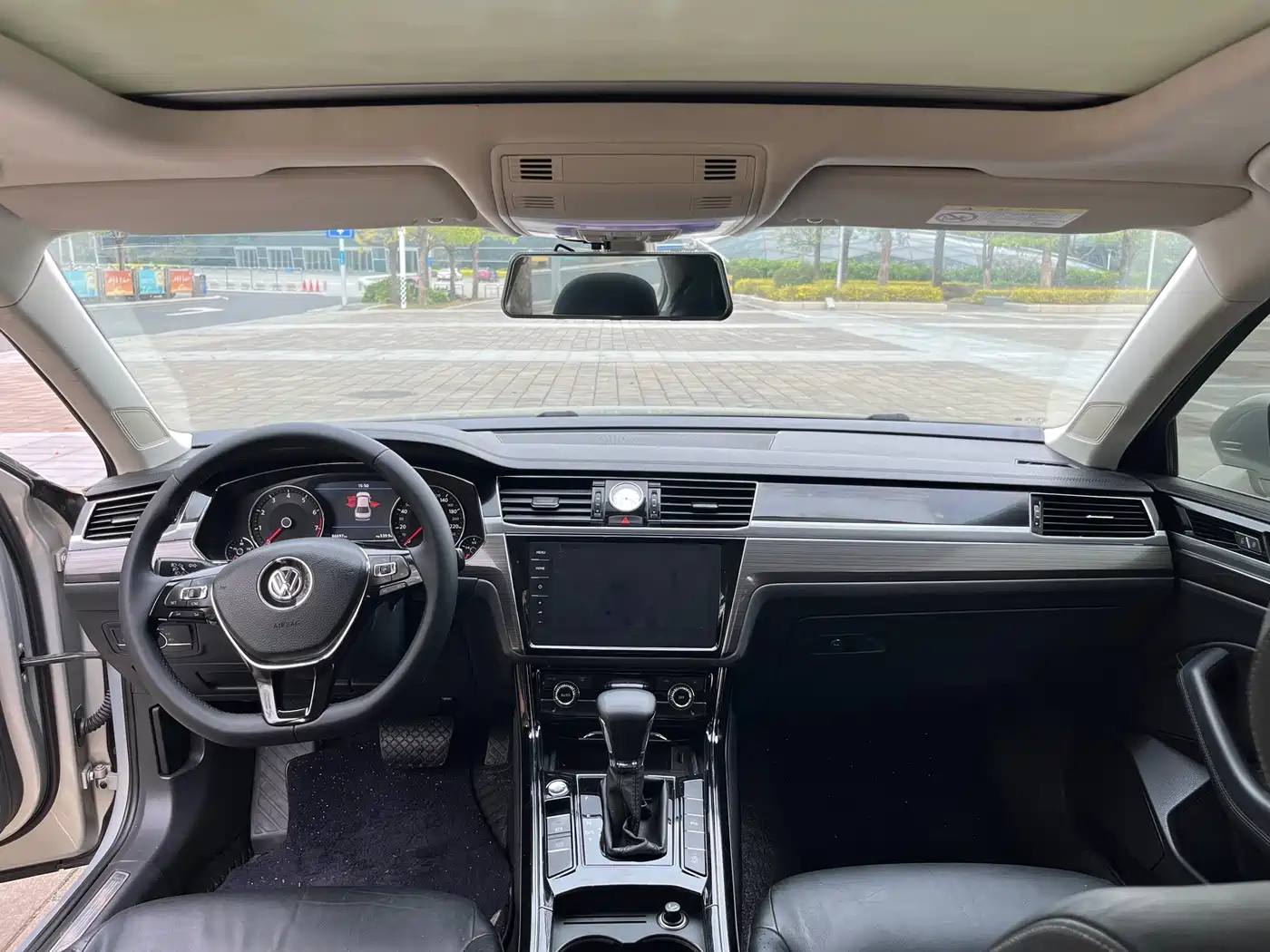Volkswagen Phideon 2018 380TSI 2WD Business Edition фото 9