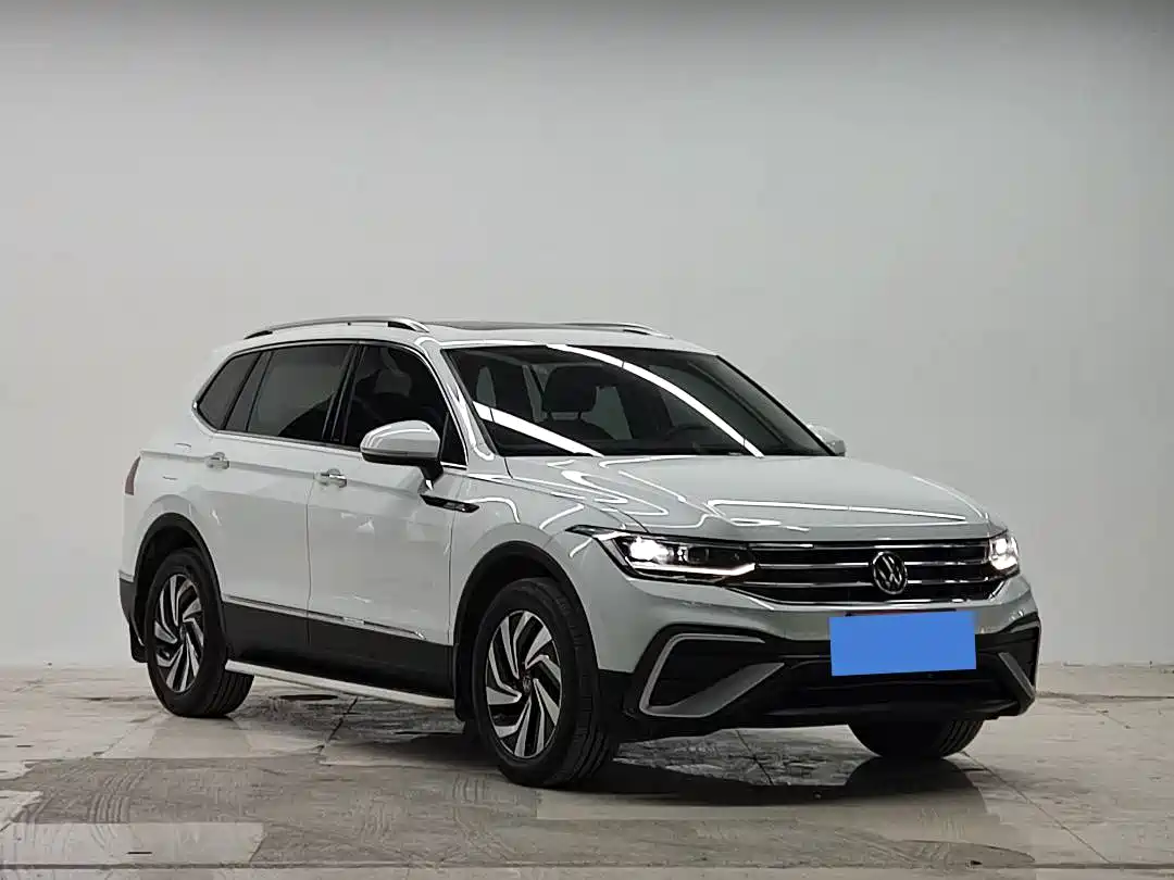 Volkswagen Tiguan L 2023 280TSI 2WD Trend Limited Edition фото 3