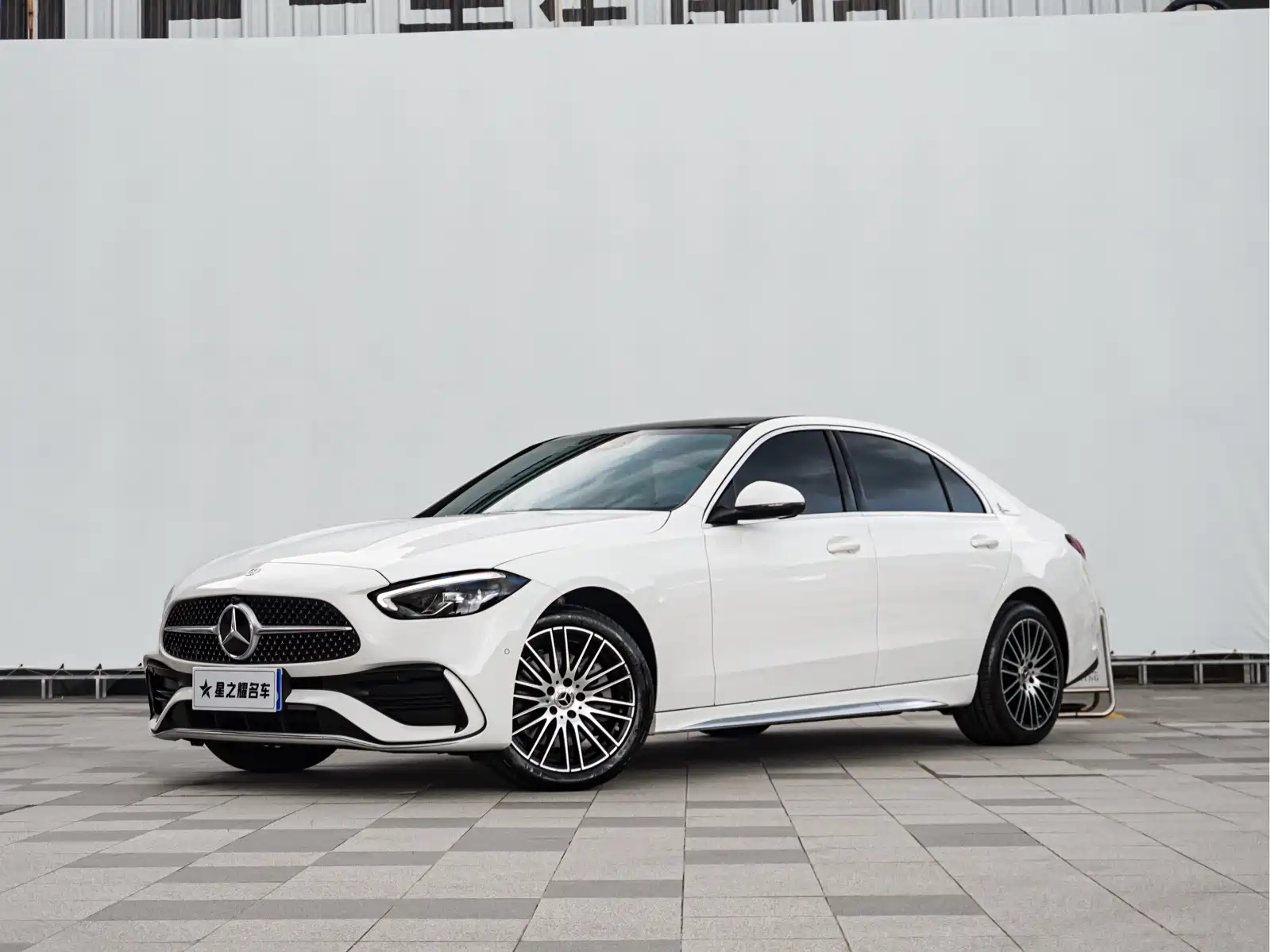 Фото 1 - Mercedes-Benz C-Class