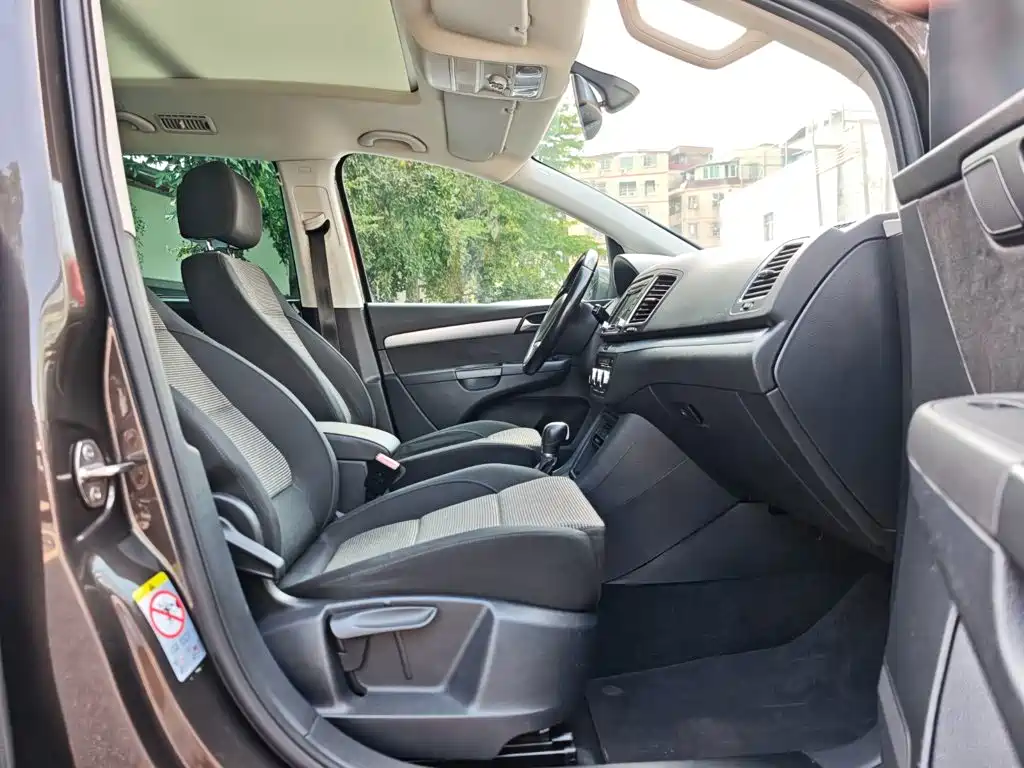 Volkswagen Sharan 2014 2013 1.8TSI Standard