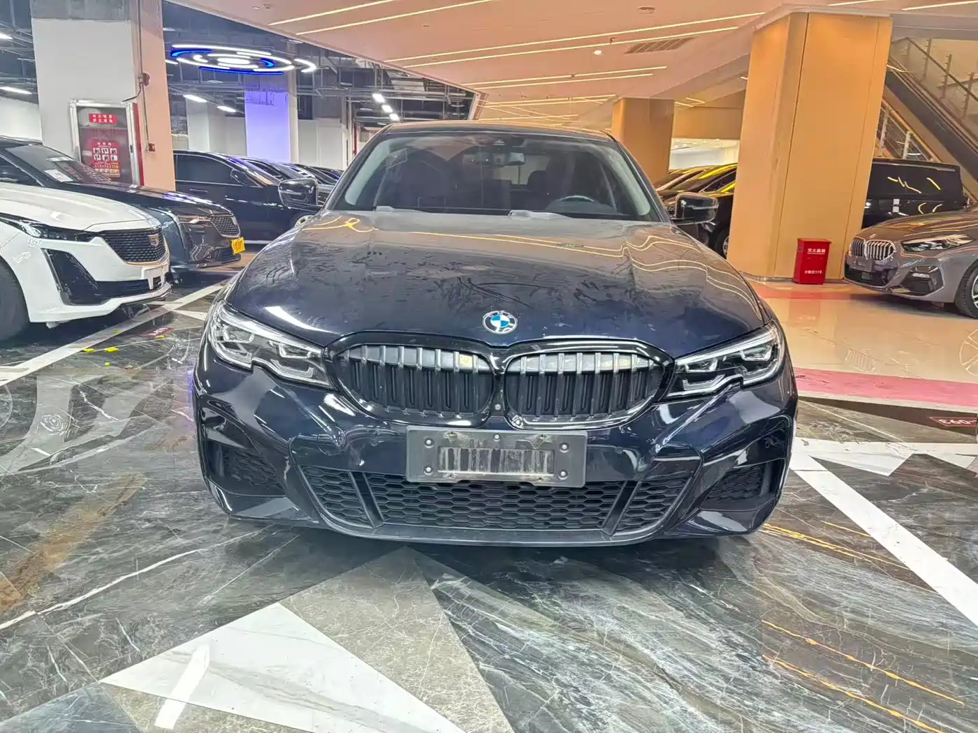 BMW 3 Series 2022 325i M Sport Shadow Edition фото 2