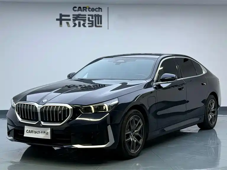 BMW I5