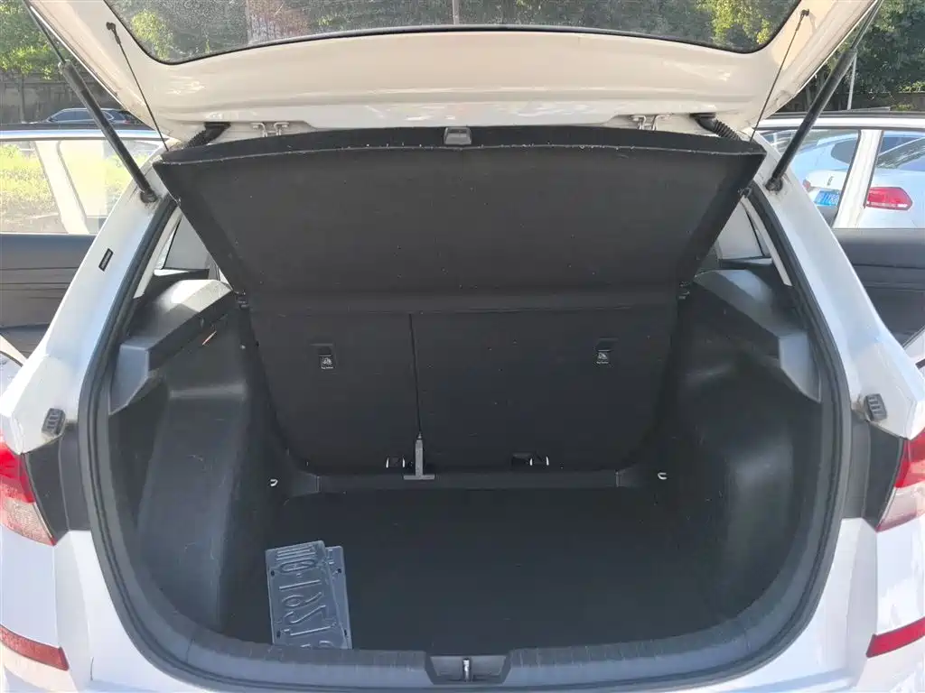 Škoda Kamiq 2018 1.5L Manual Comfort Version China VI фото 15