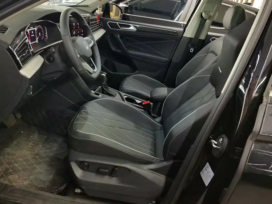 Volkswagen Tiguan L 2025 2025 Model 300TSI Auto 2WD Dragon Edition