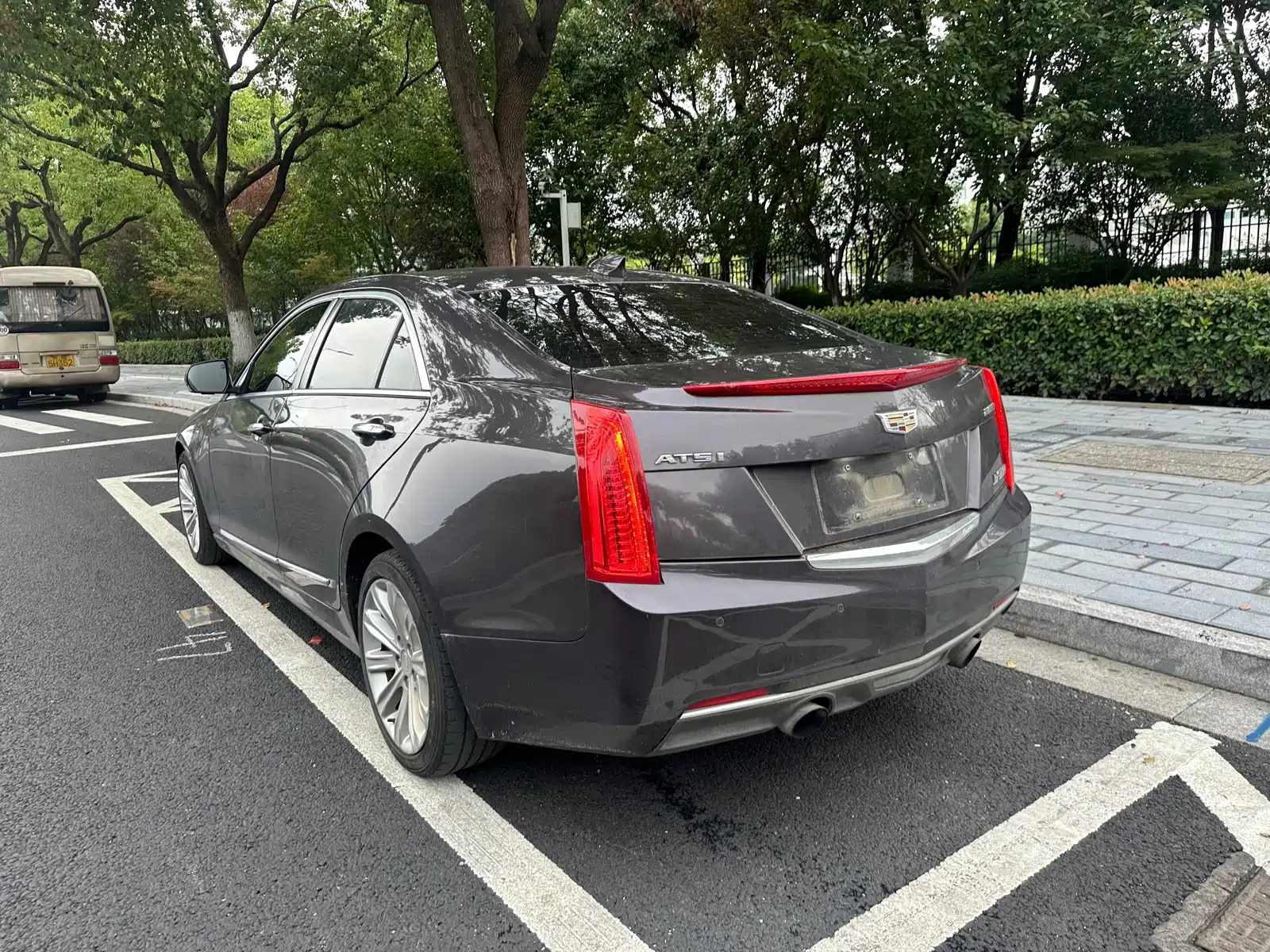 Photo 7 - Cadillac ATS-L