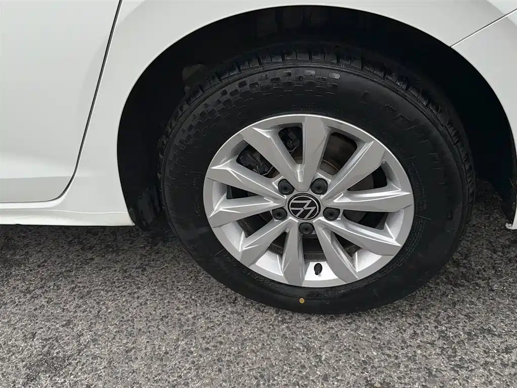 Volkswagen Bora 2023 200TSI DSG Comfort Edition фото 23