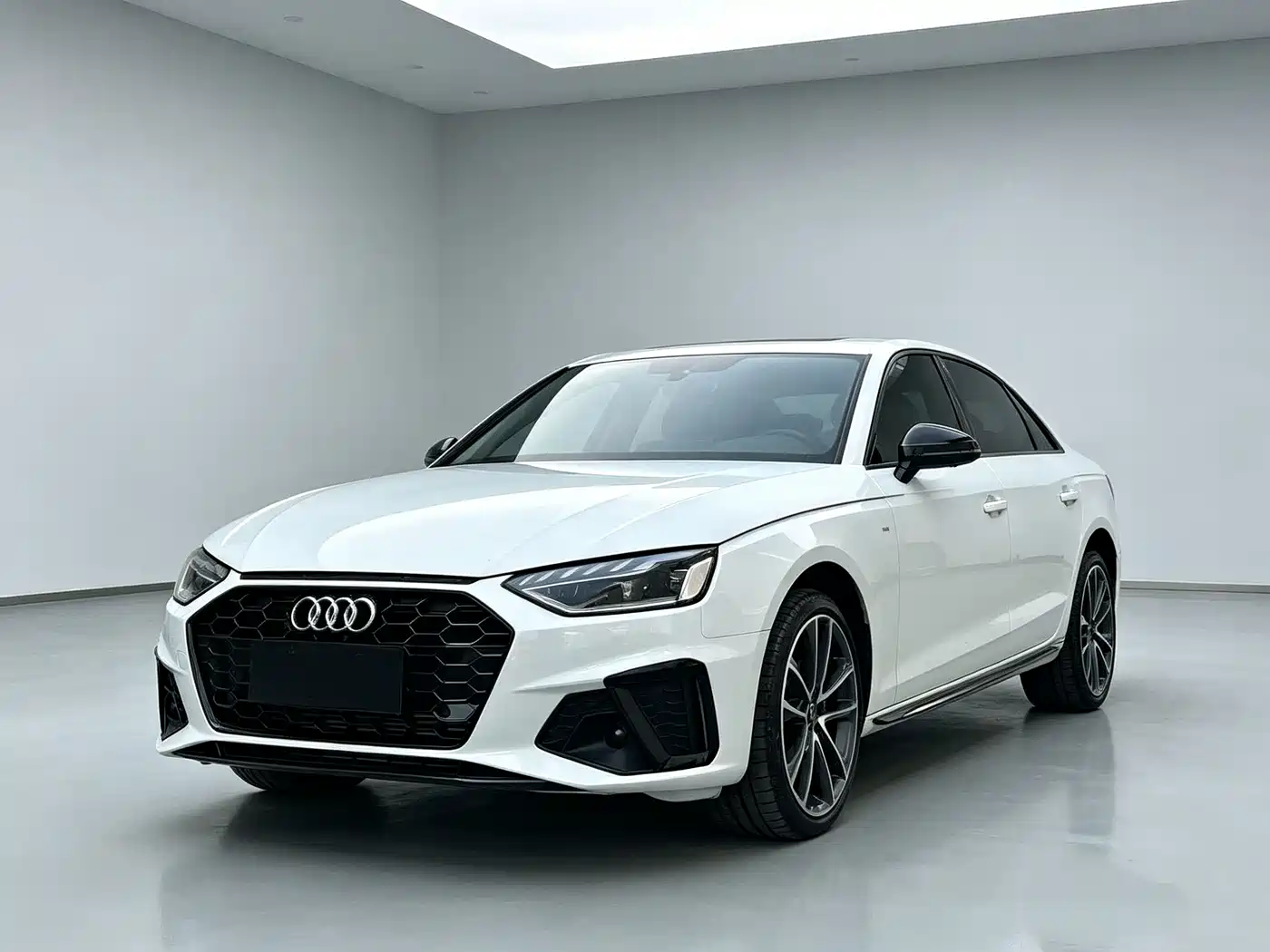 Audi A4L 2025 2025 2 Million Celebration Edition 40 TFSI Luxury Dynamic