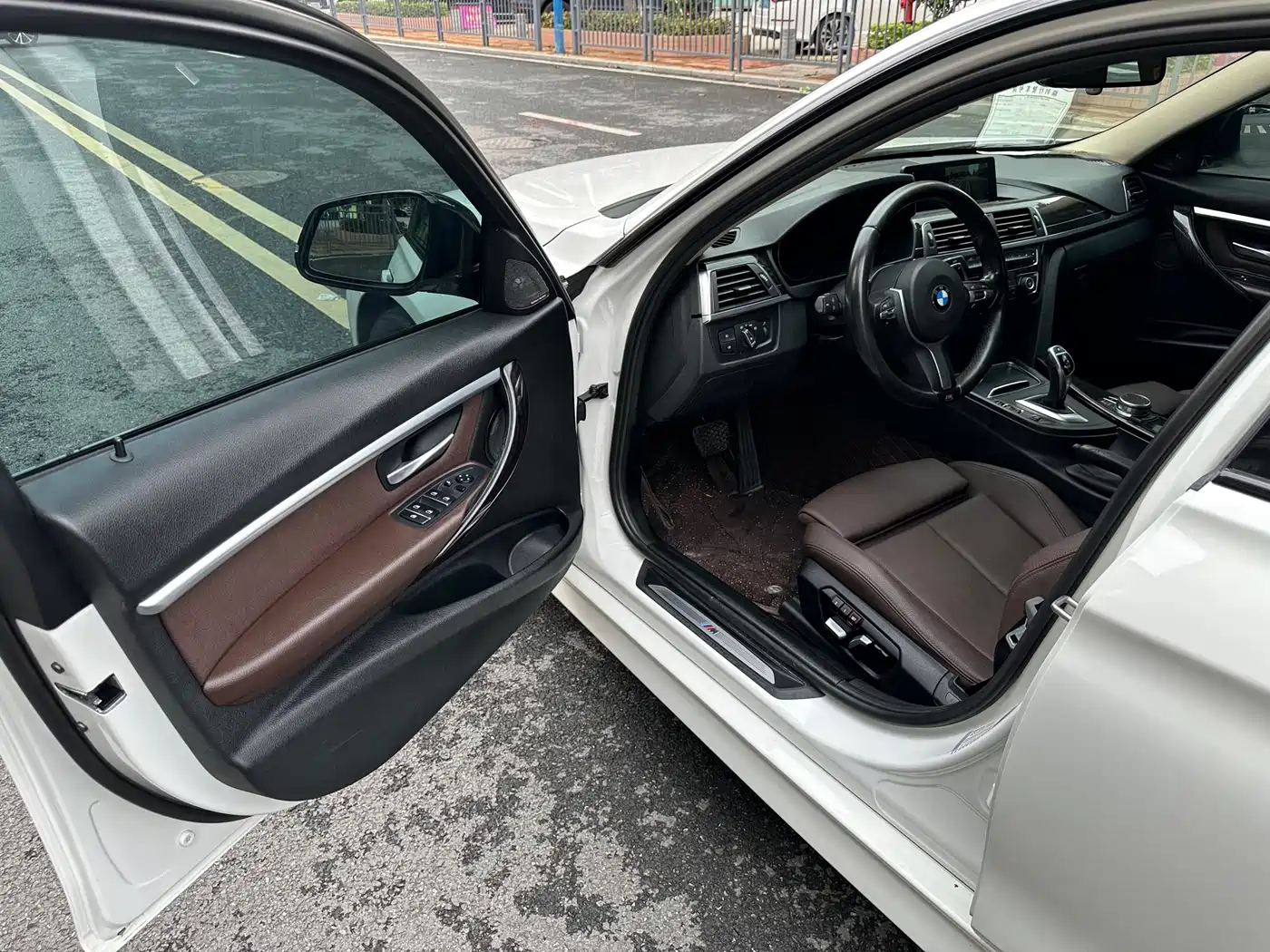 BMW 3 Series 2018 320Li M Sport Black Night Edition фото 9