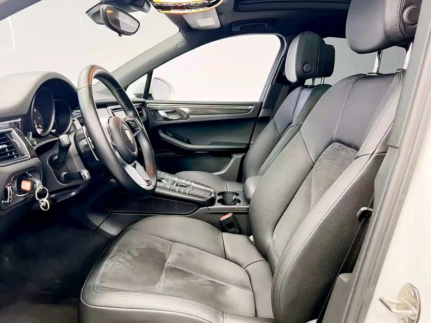 Porsche Macan 2017 Macan 2.0T фото 13