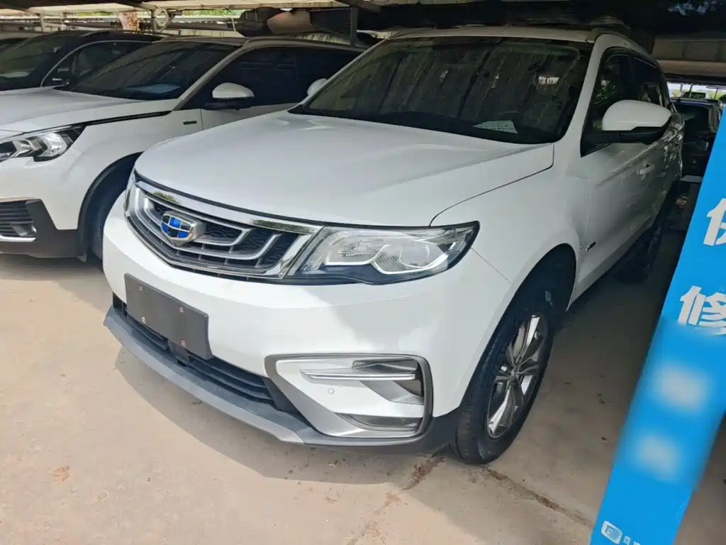 Фото 1 - Geely Atlas