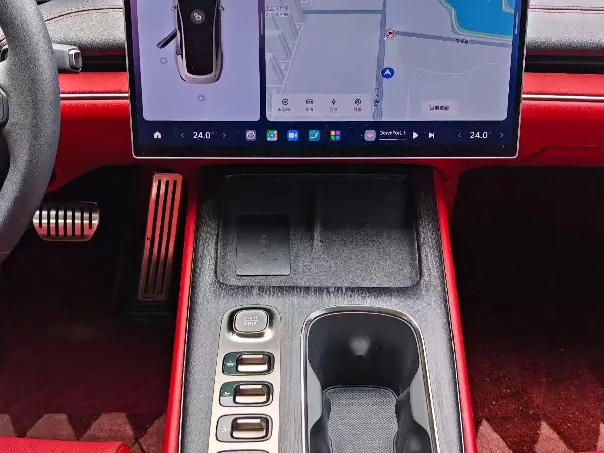 XIAOMI CAR XIAOMI SU7