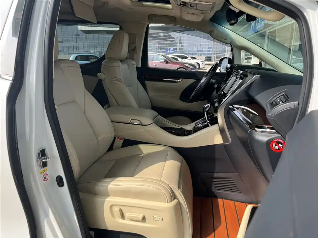 Toyota Alphard 2015 3.5L Luxury Edition фото 15