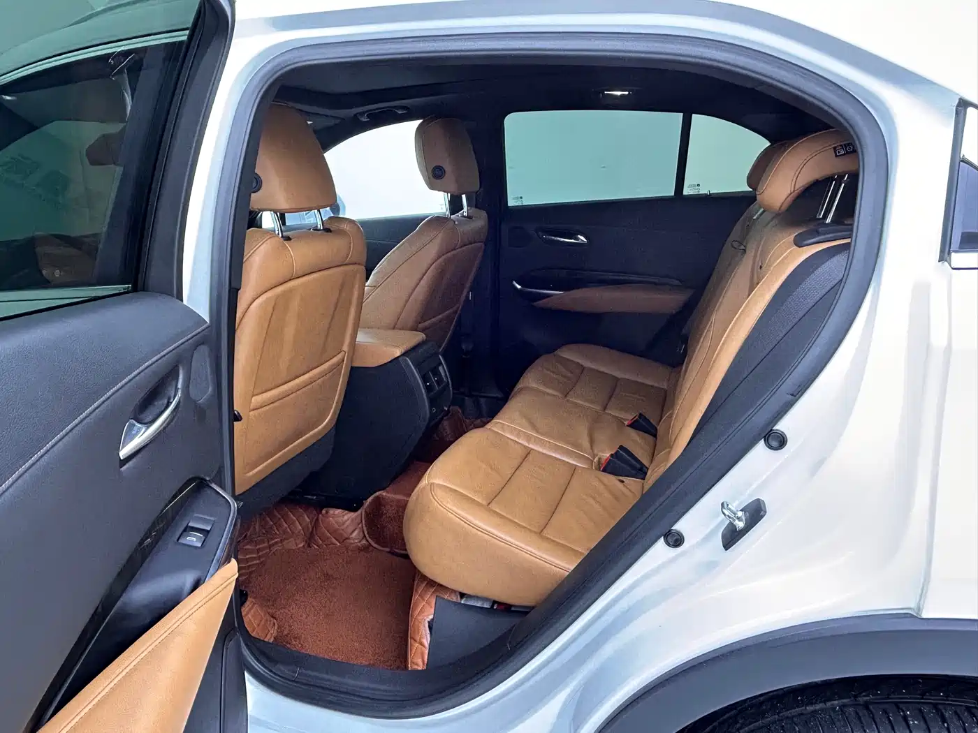 Cadillac XT4 2021 28T AWD Platinum Edition фото 8