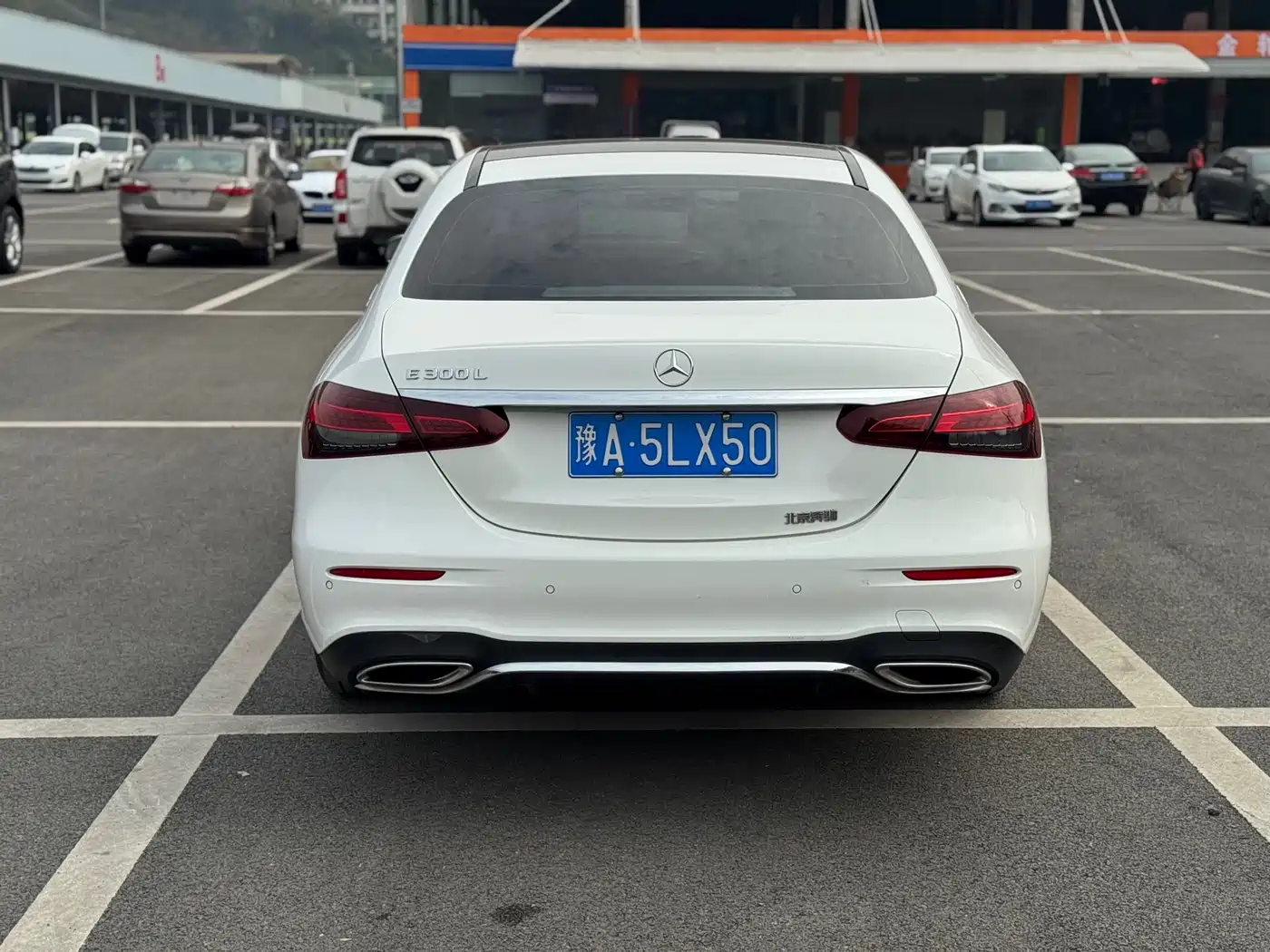 MERCEDES-BENZ E CLASS