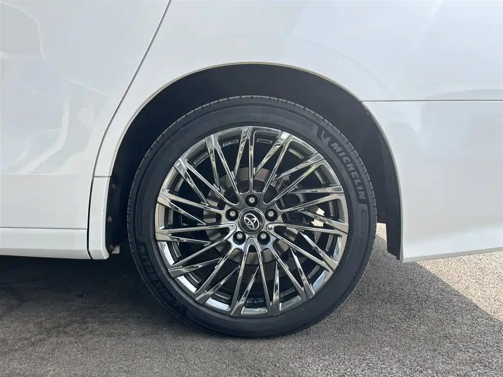 Toyota Alphard 2015 3.5L Luxury Edition фото 8