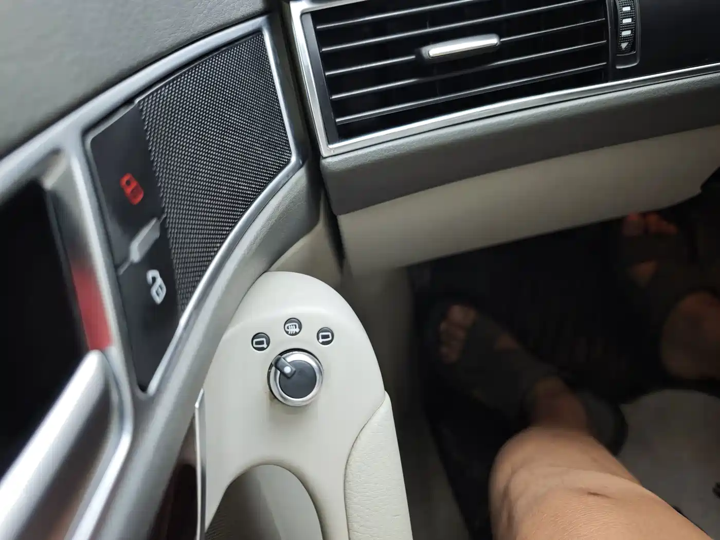 Фото 19 - Audi A6L