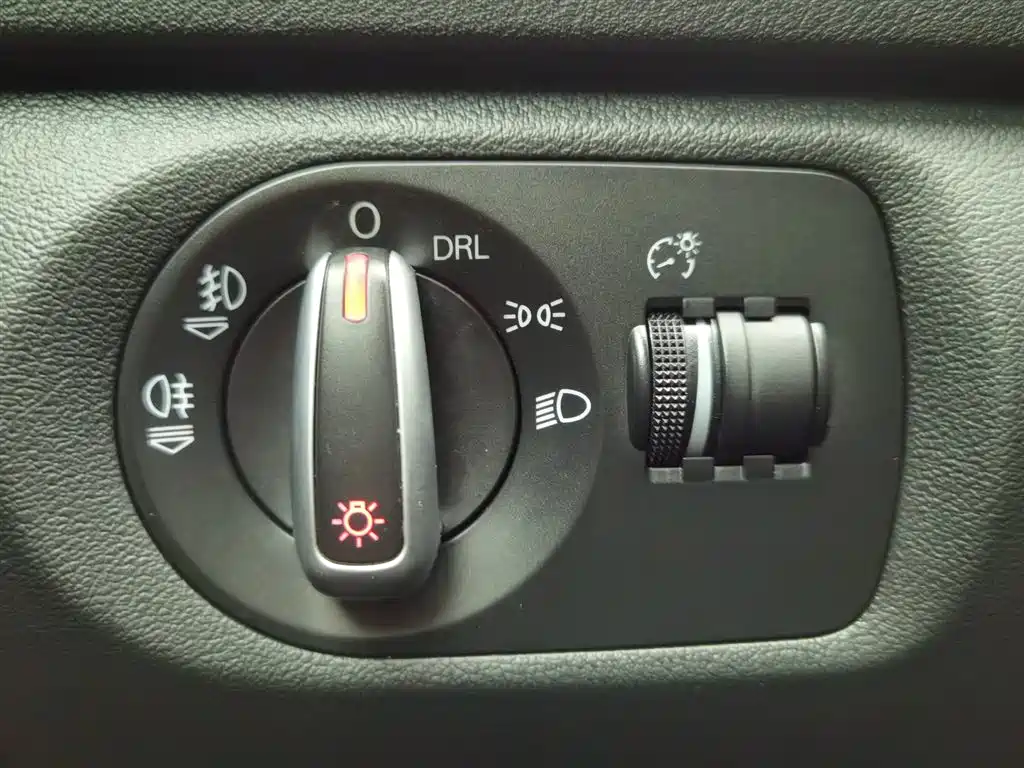 Audi A3 (Import) 2012 Sportback 1.8T Luxury фото 21