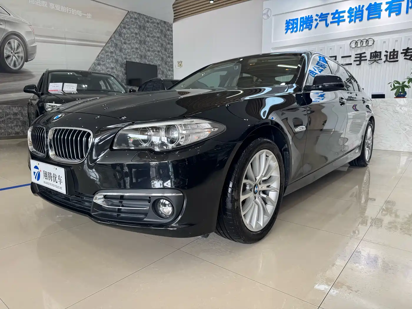 BMW 5 Series 2017 525Li Luxury Design Package