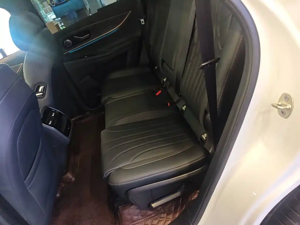 Chery Tiggo 9 2025 2025 2.0T DCT 2WD Luxury Edition 7-Seater