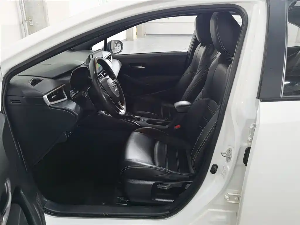 Toyota Levin 2022 185T CVT Luxury Edition фото 10