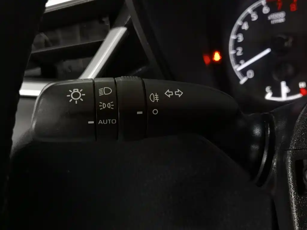 Toyota Levin 2022 185T CVT Luxury Edition фото 21