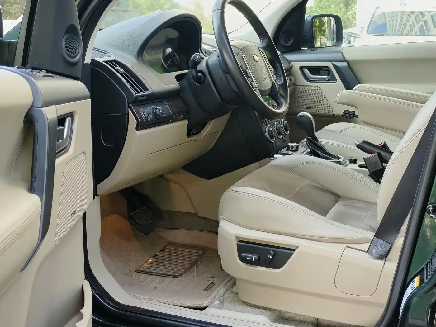Land Rover Freelander 2 2011 2.2T SD4 HSE Diesel фото 12