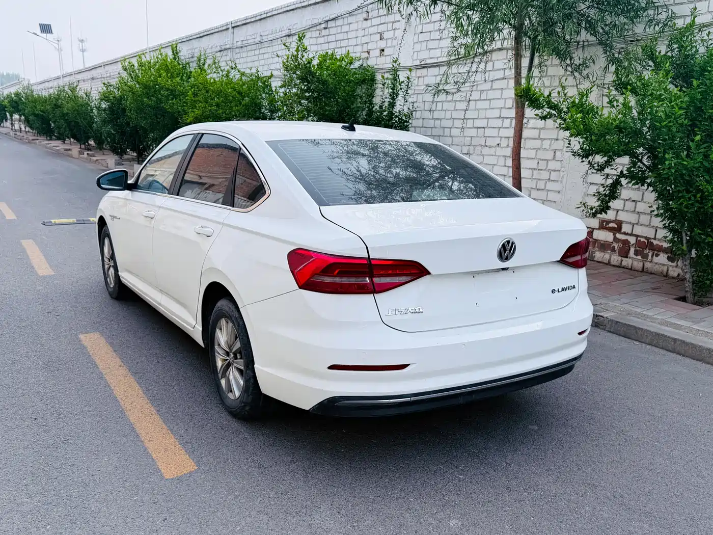 Volkswagen VW Lavida EV 2019 Premium Edition фото 3