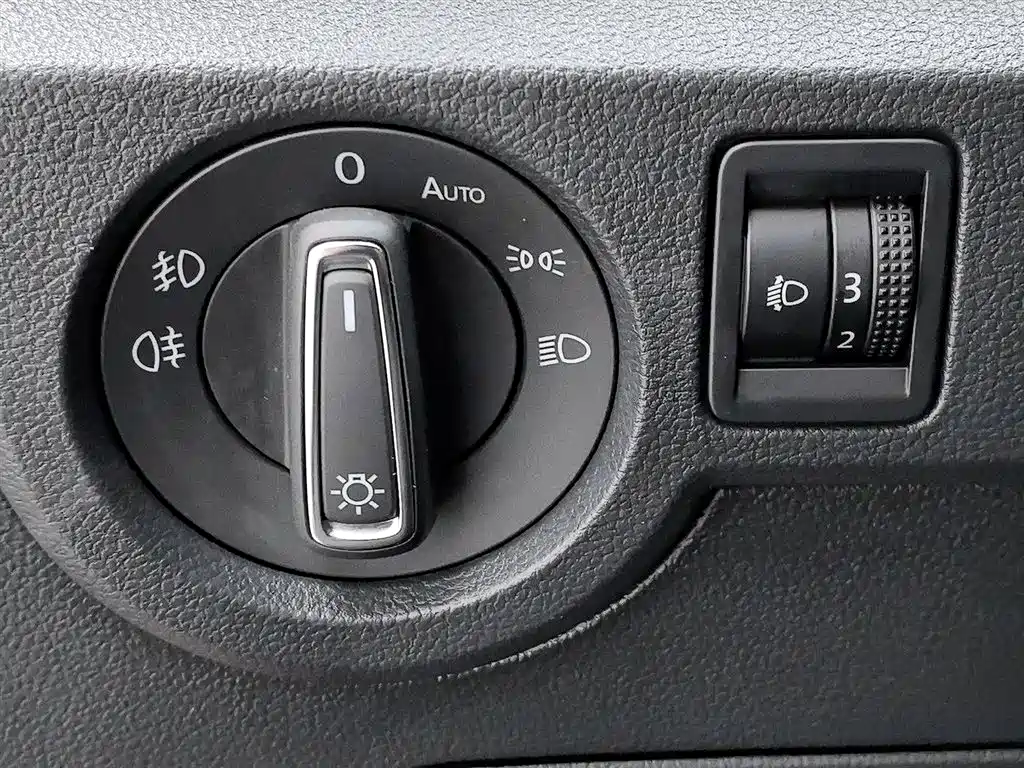 Volkswagen Tanying 2021 1.5L Automatic Smart Connect Edition фото 21
