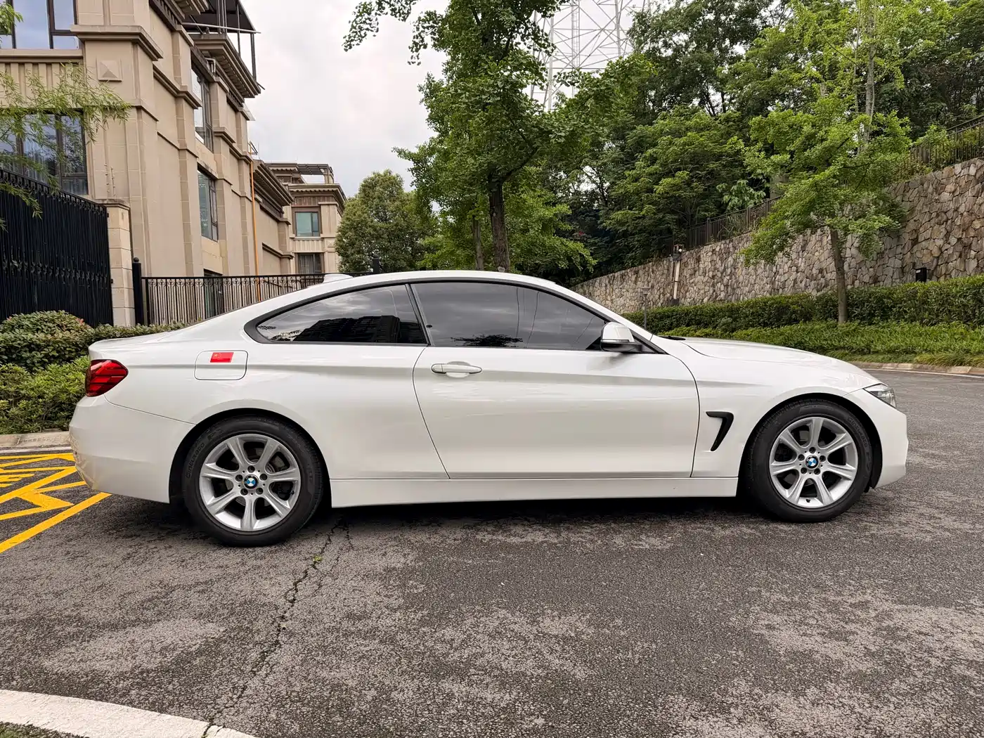 BMW 4 Series 2014 420i Fashion Edition фото 4