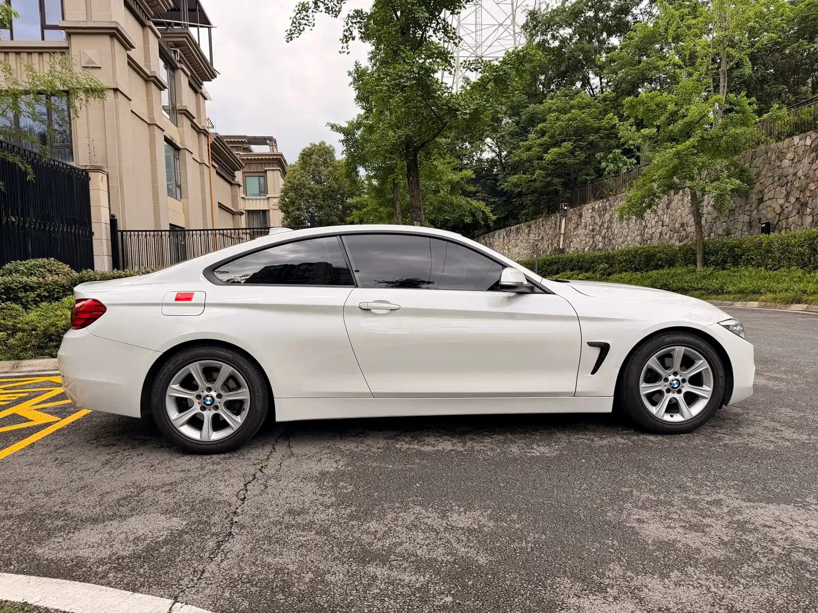 Фото 4 - BMW 4 Series