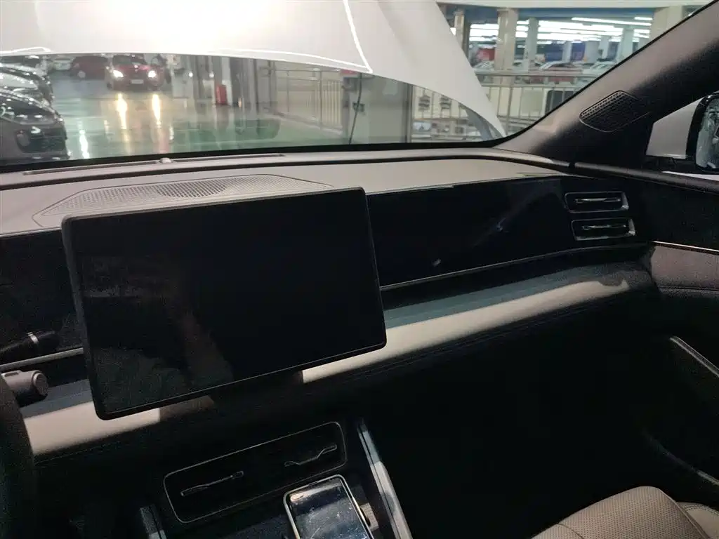BYD Qin L 2025 DM-i Smart Drive Edition 80KM Leading фото 10