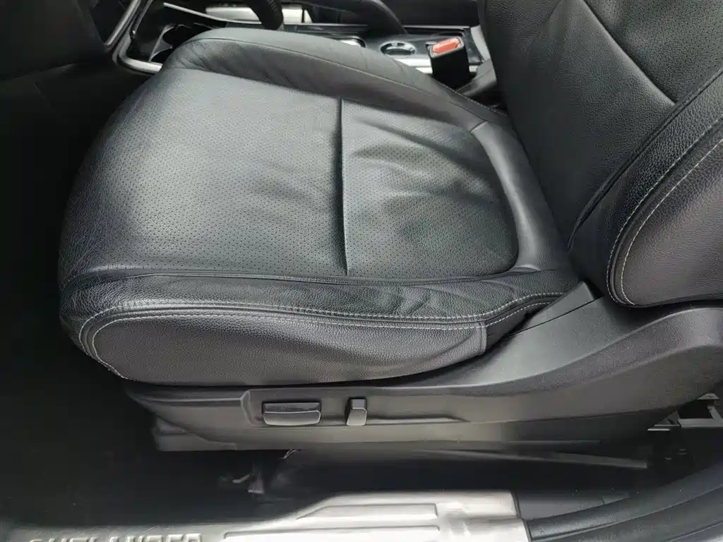 Mitsubishi Outlander 2018 2.0L 2WD Glory Edition 5-seater фото 20